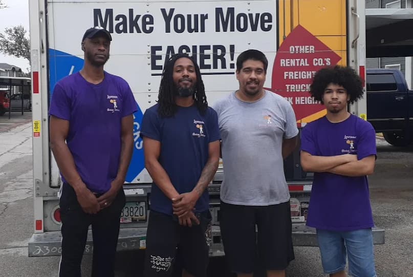 Lovesome Moving family team